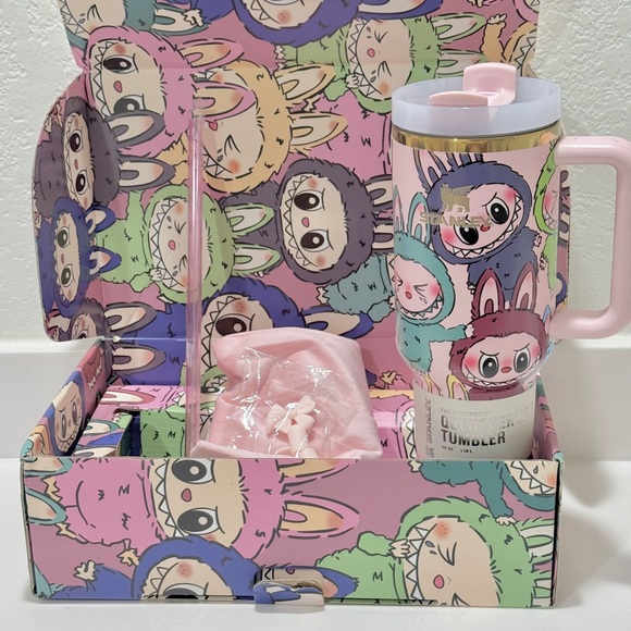 Stanley x Labubu - Picture 1 of 3